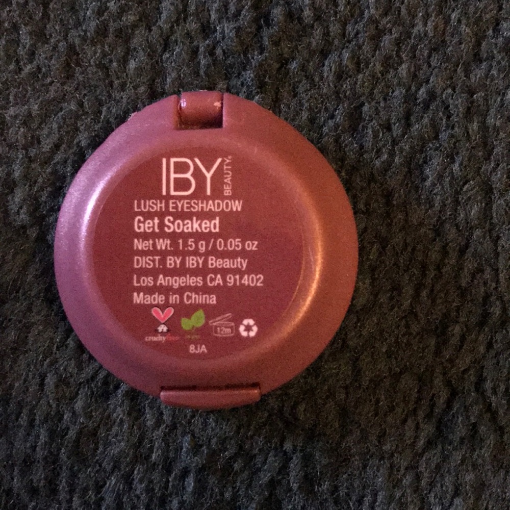 Lush Eyeshadow - Picture 4 of 4